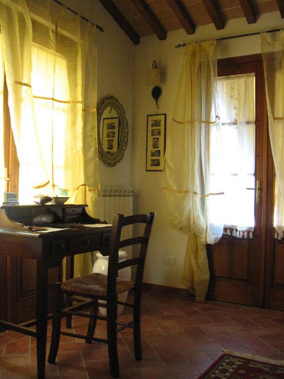 La Capanna Di Sovestro Ξενοδοχείο Σαν Τζιμινιάνο Εξωτερικό φωτογραφία