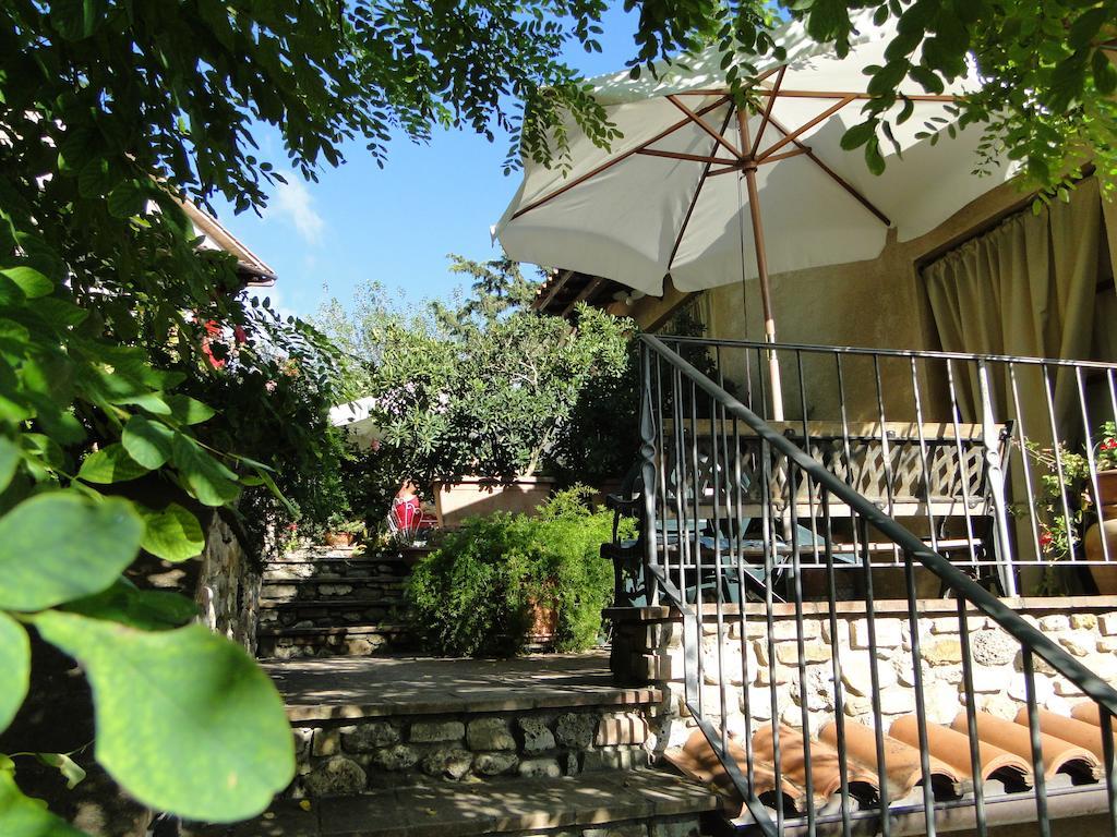 La Capanna Di Sovestro Ξενοδοχείο Σαν Τζιμινιάνο Δωμάτιο φωτογραφία
